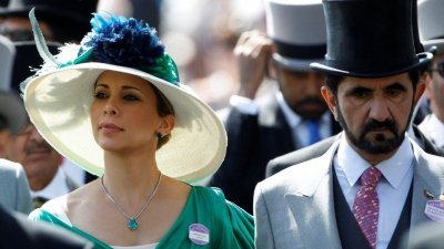 图为约旦公主哈雅在2010年与当时还是其夫婿的穆罕默德，在英国出席皇家阿斯科特赛马会的档案照。（图取自路透社）