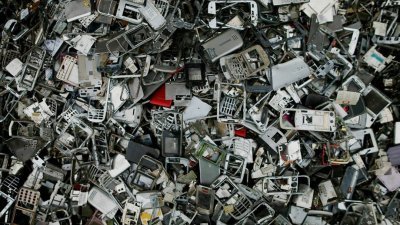 科技发展迅速，电子产品的生命周期越来越短，以致所产生的电子废料越来越多，因此如何妥善处理电子废料，成了各国关注的课题。