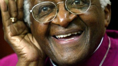 1984年诺贝尔和平奖得主、南非大主教屠图去世，享耆寿90岁。（图取自路透社）