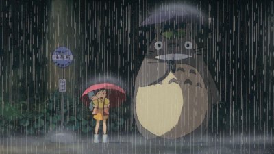 经典动画《龙猫》里，龙猫将爸爸的伞据为己有的片段，一直让粉丝疑惑，作者宫崎骏亲自解谜了删戏掉还伞情节的理由，非常可爱。