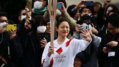 作为东京奥运会圣火传递的五位形象大使之一，石原聪美曾参与2020年3月在日本宫城县举行的圣火交接仪式。