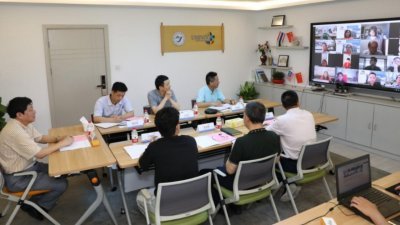 浙江经济职业技术学院首批留学生线上毕业座谈会。