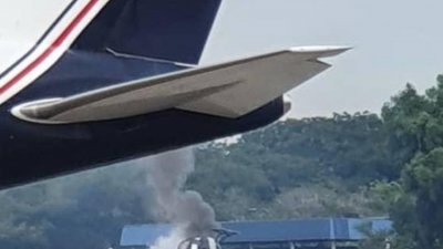 周三早上9时26分，梳邦机场发生一起直升机坠毁事故。