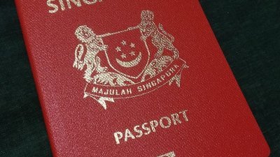 新加坡护照有效期从5年延长至10年。
