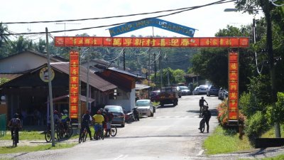 柔州华人新村村长委任拖延至今已近2年，全柔华人新村损失2460万令吉拨款。（档案照）
