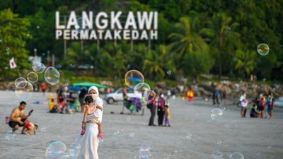 浮罗交怡自9月16日开始，已开放外州游客在“旅游泡泡”计划下前来旅游。