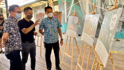 槟州环球旅游机构总经理黄茁原（左起）、TLM活动有限公司董事经理黄继升与杨顺兴于周三下午，就槟城国际美食节召开记者会。