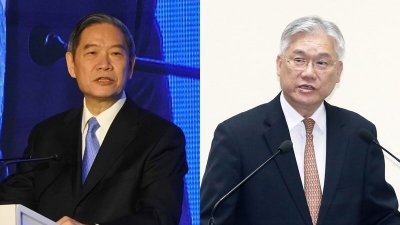 台湾国民党副主席夏立言（右）赴中国访问，周三晚间与中国海协会会长张志军（左）餐叙。（图取自中央社）