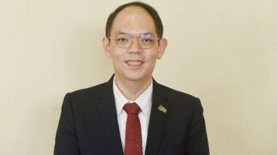 李俊杰希望，槟城人民不会被一部分非政府组织所说的所有废话所迷惑。