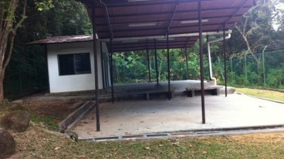 槟岛市政厅公园露营区，从本月16日起暂时关闭，直到另行通知。
