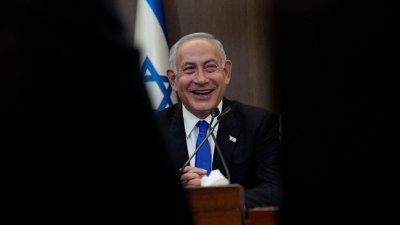 内塔尼亚胡周四宣誓，再度成为以色列总理。（路透社）