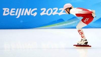 波兰短道速滑选手Natalia Maliszewska因为新冠隔离措施，错过周六（5日）的500公尺短道速滑竞赛。 （图取自路透社）