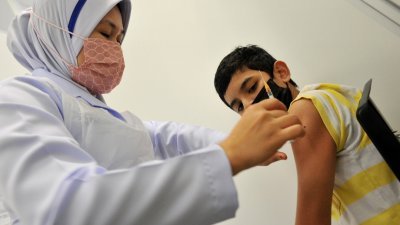 截至2022年2月25日，吉打州已有3万6000名年龄介于5岁至11岁的儿童接种新冠肺炎疫苗。（示意图）