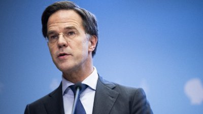 荷兰疫情持续严峻，但首相吕特周五在新政府宣誓就职后的首场记者会，宣布解除部分防疫限制措施。（图取自法新社）