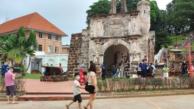 马六甲的遗产税不足以用来提升和维护世遗区的古迹。（档案照）