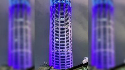 适逢世界预防溺水日，光大摩天楼即日起至7月28日将亮起蓝灯。