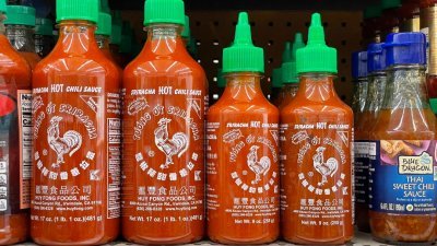 美国汇丰食品公司生产的“是拉差辣椒酱”。（图取自盖蒂图片社/法新社）