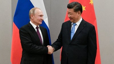 北京与莫斯科关系密切，投资人害怕遭波及纷纷撤资。（档案照取自路透社）