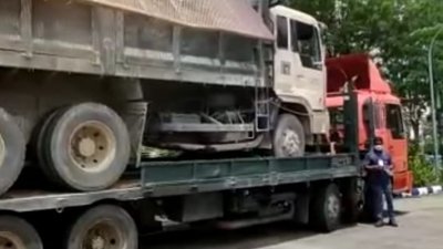 涉嫌危险运载货物的重型车辆，已遭陆路交通局对付。