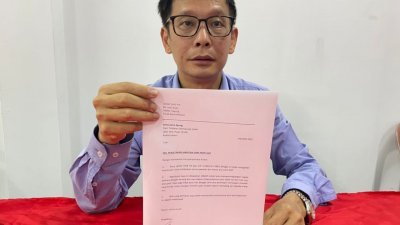 廖泰义展示退党信，正式宣布退出行动党。