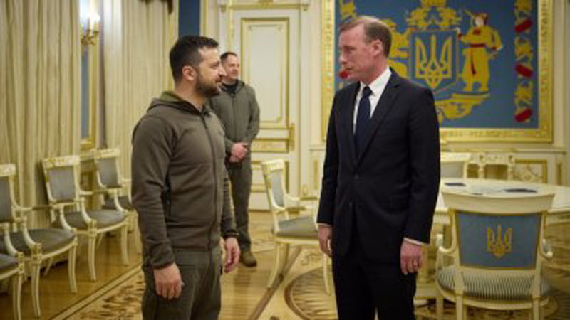 美国国安顾问沙利文周五到访基辅，与总统泽连斯基会面。（乌克兰总统新闻处/路透社）