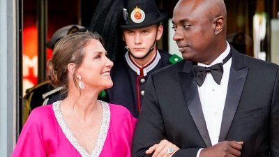 挪威路易丝公主与美籍海牙裔巫师维瑞特于今年6月宣布订婚后，导致挪威王室民望急跌。（法新社档案照）