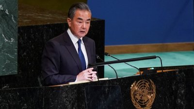 现任中国外交部长的王毅，上个月24日在联合国大会上发表讲话。（图取自路透社）