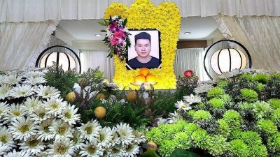 死者停柩于峇株巴辖福兴生命纪念馆，将于周日早上举殡。（图取自社交媒体）