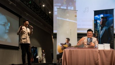 马来西亚企业家歌手颜生建博士推出个人第二首全新单曲《我受过的苦》，并宣布推出微电影，以及新书《中小型企业转型攻略》。