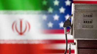 美国周四在制裁多家企业，以阻止规避伊朗石油和石化产品销售制裁的行为。（路透社示意图）