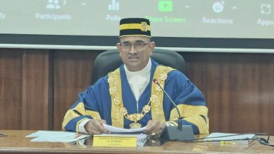 拉占德兰强调，槟岛市政厅会与相关业者协商后，才落实有关措施。