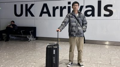 锺翰林周五在社交媒体面子书发图文表示，已安全抵达英国，并正式向入境人员申请政治庇护。（图取自锺翰林面子书）