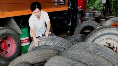 全国轮胎商业者面对最大的问题，就是如何有效处理废弃轮胎。（档案照）
