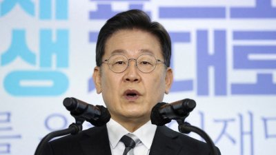 韩国共同民主党党魁李在明去年曾参选总统，但最终败给当时在野党国民力量的候选人尹锡悦。（图取自路透社）