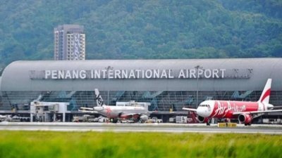 安华在国会提呈2023年财政预算案时说，政府计划扩建槟城国际机场。
