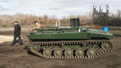 俄罗斯军方2019年10月在车里雅宾斯克州的工业城市马格尼托哥尔斯克，测试马克机器人。（图取自网络）