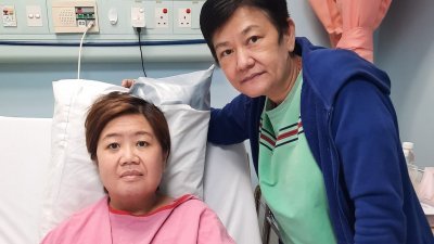 闺蜜捐肾救闺蜜，傅美莲（左）获得挚友吴桂花（右）捐肾，两人的肾脏移植手术日前顺利完成，并已出院。