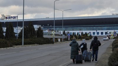 摩尔多瓦基希讷乌国际机场的外观。（图取自路透社）