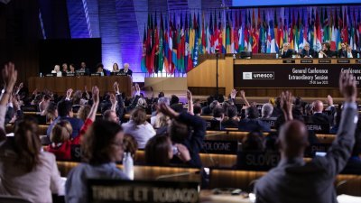 联合国教科文组织会员周五在法国巴黎的总部举行特别会议，以压倒性多数的投票结果，接纳美国重新加入UNESCO。( 图取自UNESCO网站）