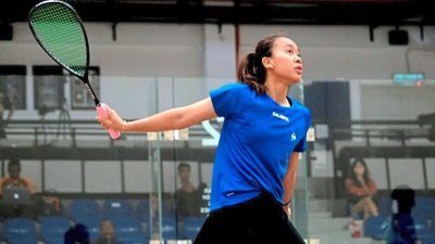 从容面对错过杭州亚运会的失望的大马壁球运动员诺艾娜将挫败感转化为磨练技能的动力。