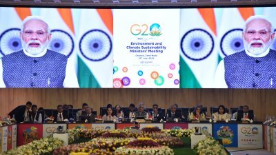 印度总理莫迪在金奈举行的20国集团环境与气候可持续部长级会议上致开幕词。（图取自推特@byadavbjp）