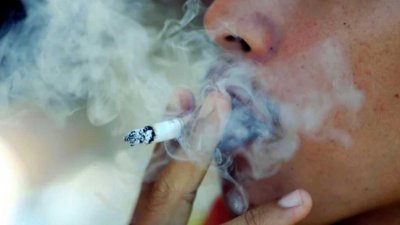 学生染上吸烟陋习问题日渐严重！陈政翀呼吁政府给予关注，因为该问题甚至已在小学生圈中蔓延。