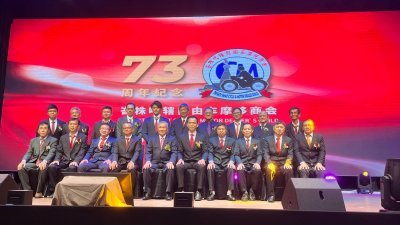 峇株巴辖自由车摩哆商公会第37届理事。