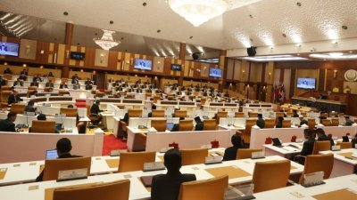 霹雳州议会在57名州议员表决下，三读通过《2023年霹雳酒店法案》。