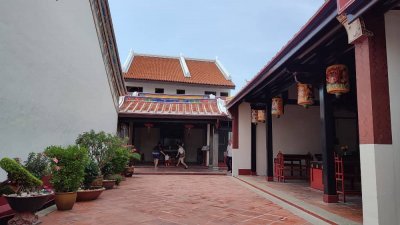 青云亭与博物馆的建筑相通。