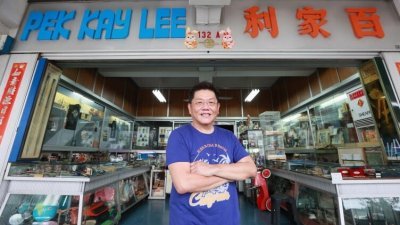 蔡永辉2011年正式从父亲手中接棒经营百家利。