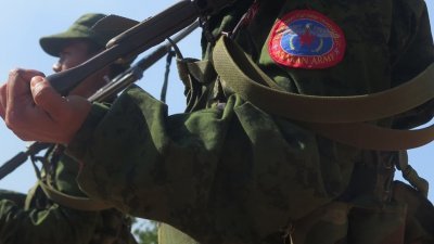 缅甸若开军战士制服上的臂章。（图取自网络）