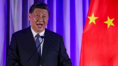 中国国家主席习近平在“习拜会”后出席美国友好团体联合举办的欢迎宴会并发表演讲。（图取自路透社）