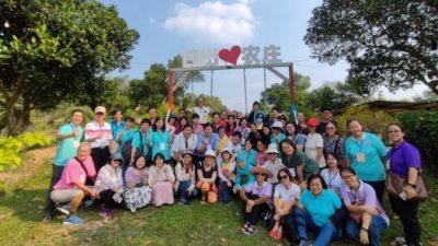 柔佛国中华文教师联谊会在拉美士日出农庄举办交流营暨会员大会。