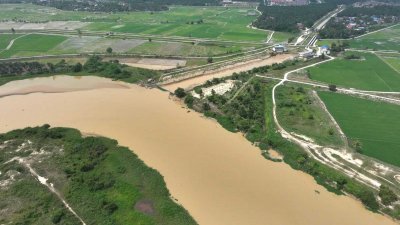 槟州供水机构即将向槟州政府提呈“慕达河危机管理计划”。
